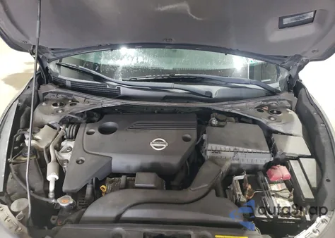 2015 Nissan Altima 2.5 z USA, uszkodzony, nr VIN 1N4AL3AP9FC481582
